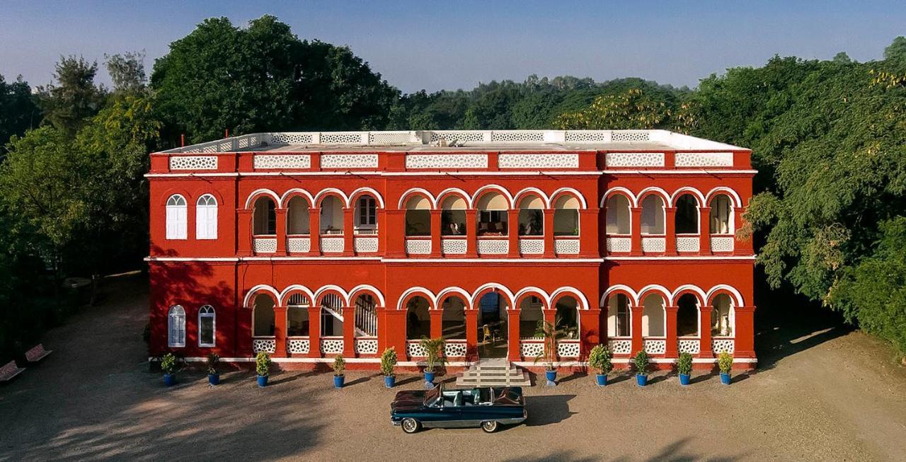 Orchard Palace Gondal 외부 사진
