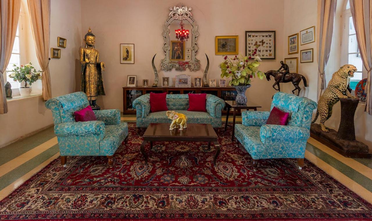 Orchard Palace Gondal 외부 사진