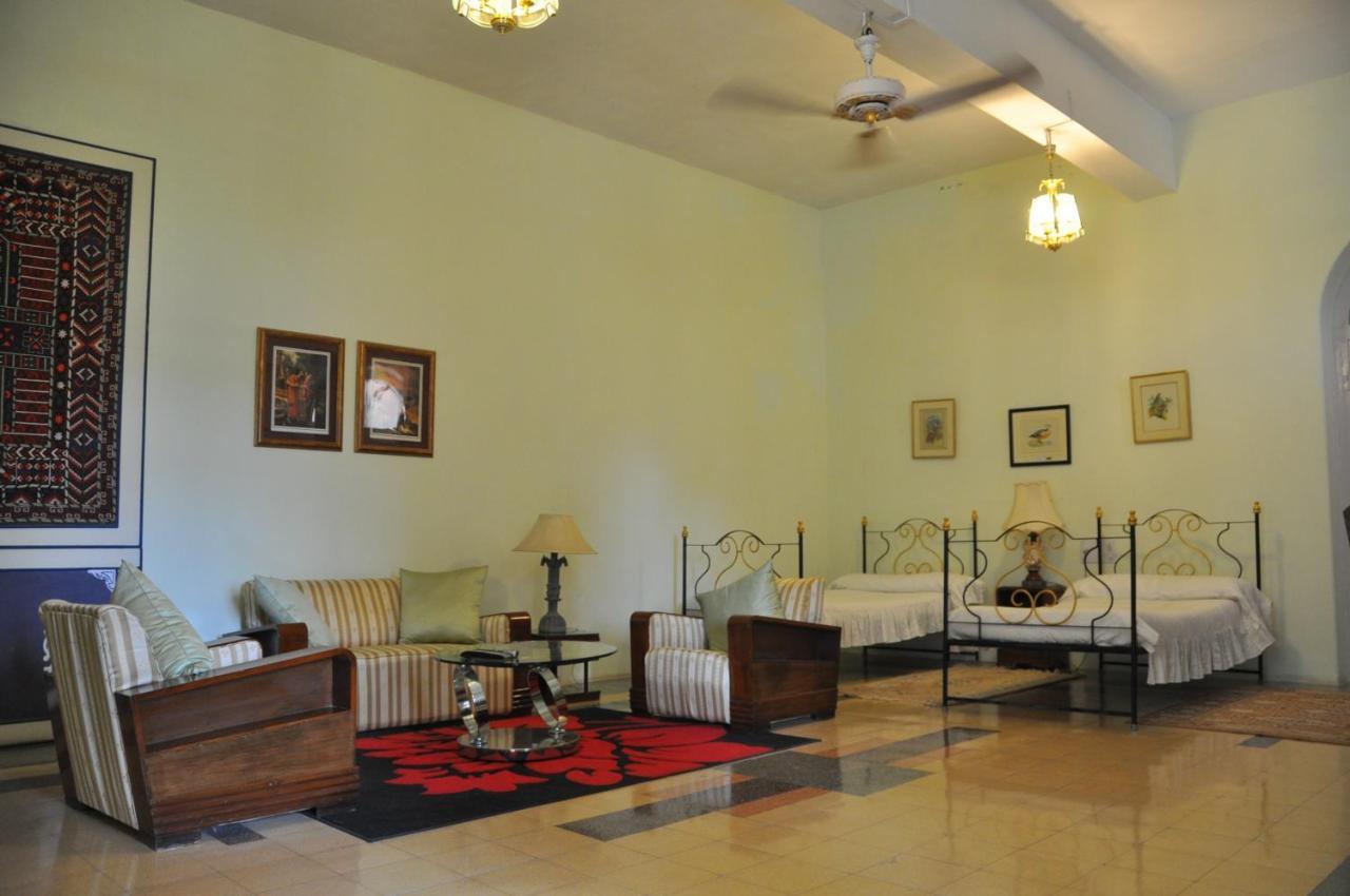 Orchard Palace Gondal 외부 사진