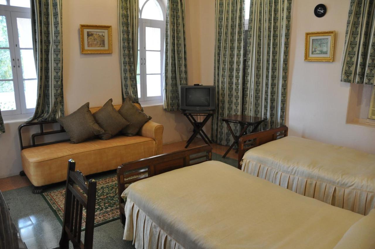 Orchard Palace Gondal 외부 사진
